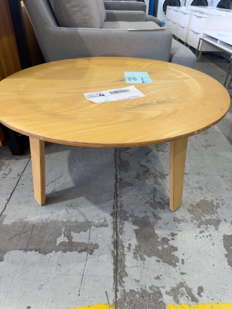 EX STAGING -NATURAL TIMBER COFFEE TABLE, SOLD AS IS