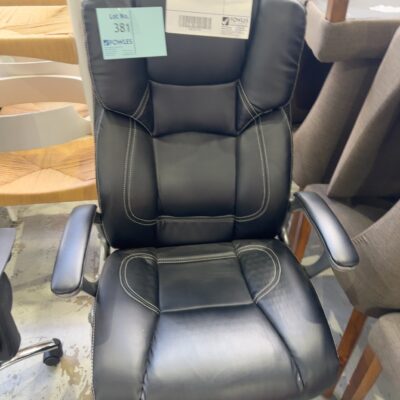 EX STAGING -PU OFFICE CHAIR SOLD AS IS