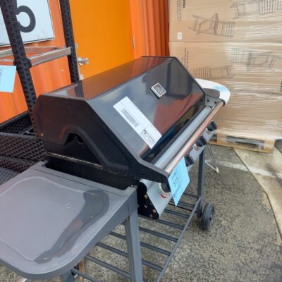 NEW 4 BURNER BBQ