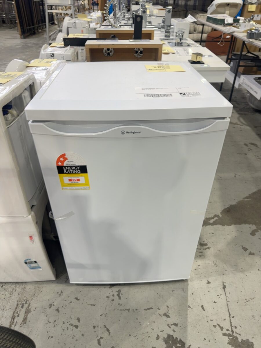 NEW WESTINGHOUSE WHITE BAR FRIDGE, SOLD AS IS NO WARRANTY