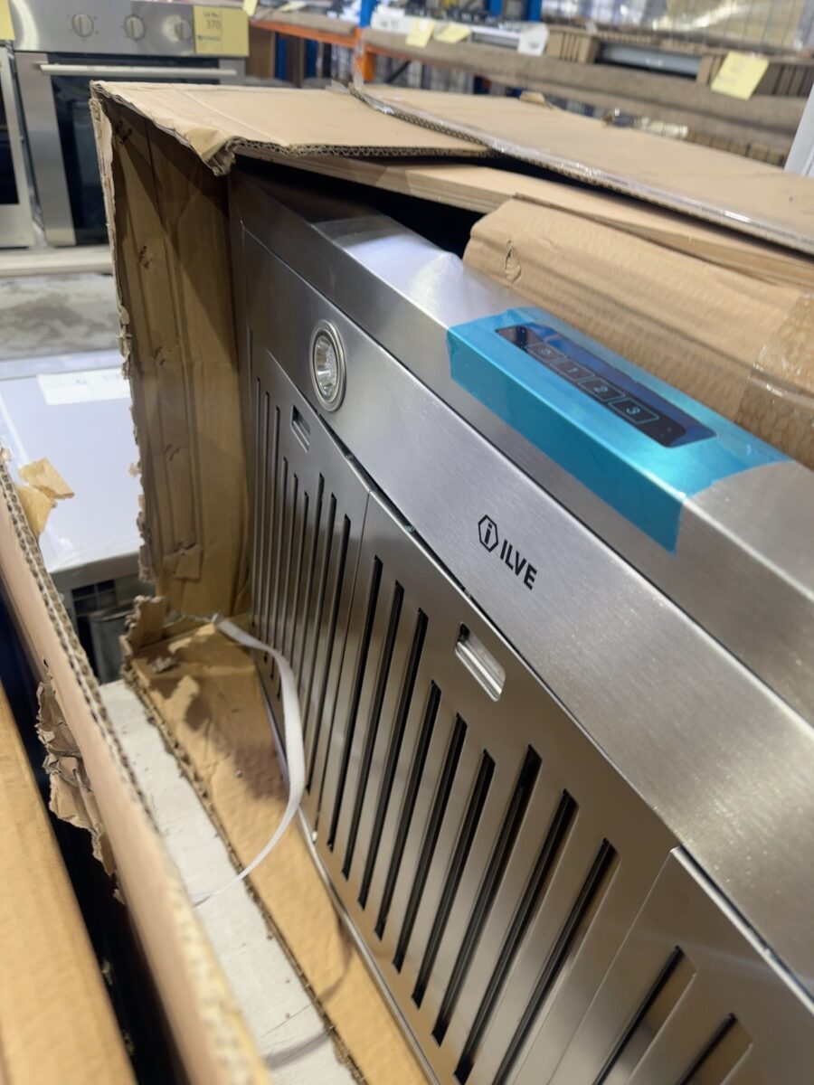 EX DISPLAY ILVE IVN900X 900MM SQUARE RANGE HOOD, SOLD AS IS NO WARRANTY **DAMAGED STOCK, DENT ON FASCIA.**