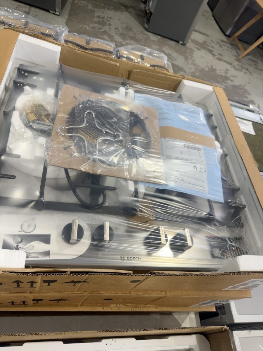 NEW BOSCH PC16A5B90A 600MM GAS COOKTOP, SOLD AS IS NO WARRANTY