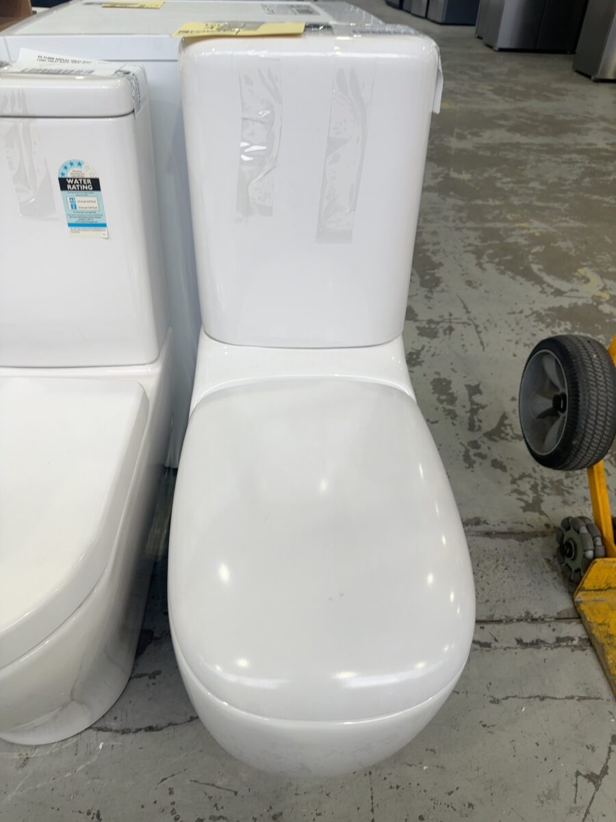 EX FLOOR DISPLAY TOILET SUITE - CAROMA CONTURA TOILET SUITE, SOLD AS IS
