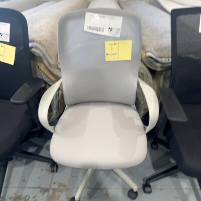 SAMPLE CHAIR - GREY FABRIC & MESH OFFICE CHAIR, 120KG WEIGHT RRP$149
