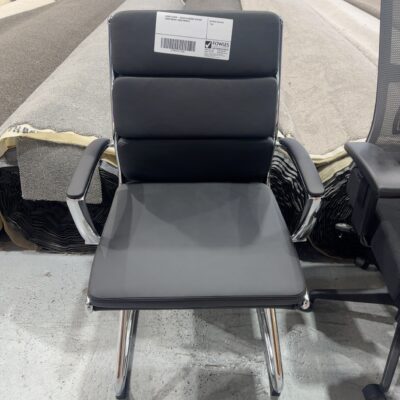 SAMPLE CHAIR - BLACK & CHROME VISITORS CHAIR WEIGHT 160KG RRP$279