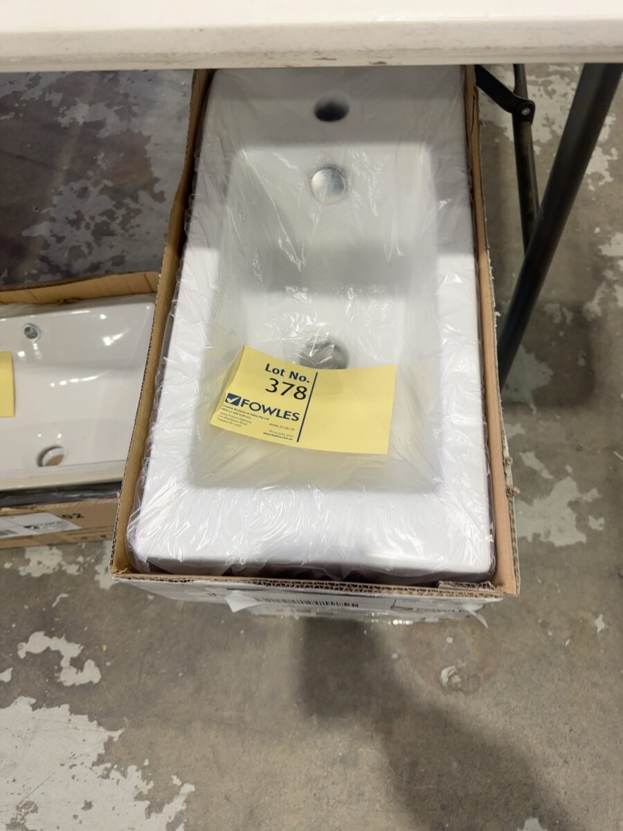 EX SHOWROOM DISPLAY -WALL HUNG VANITY BASIN - COLORADO, SOLD AS IS