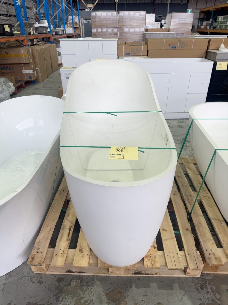 EX SHOWROOM DISPLAY, FIENZA LA VIDA STONE BATH 1690MM RRP$3799 SOLD AS IS NO WARRANTY