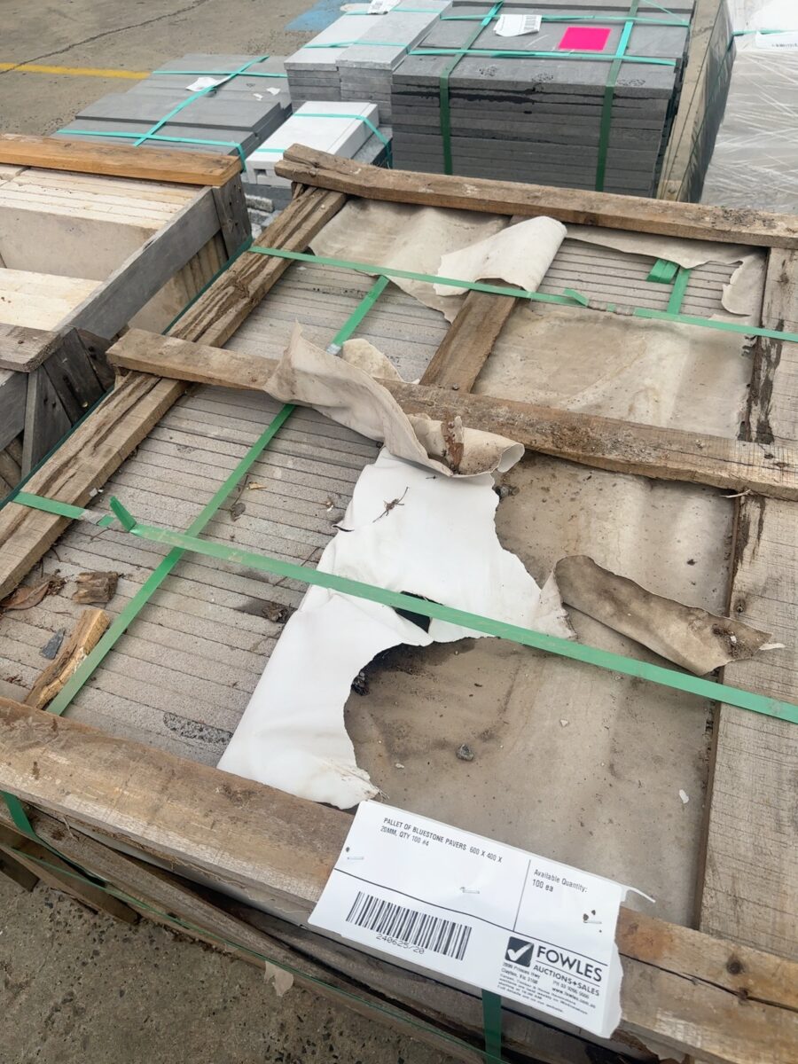 PALLET OF BLUESTONE PAVERS  600 X 400 X 20MM, QTY 100 #4