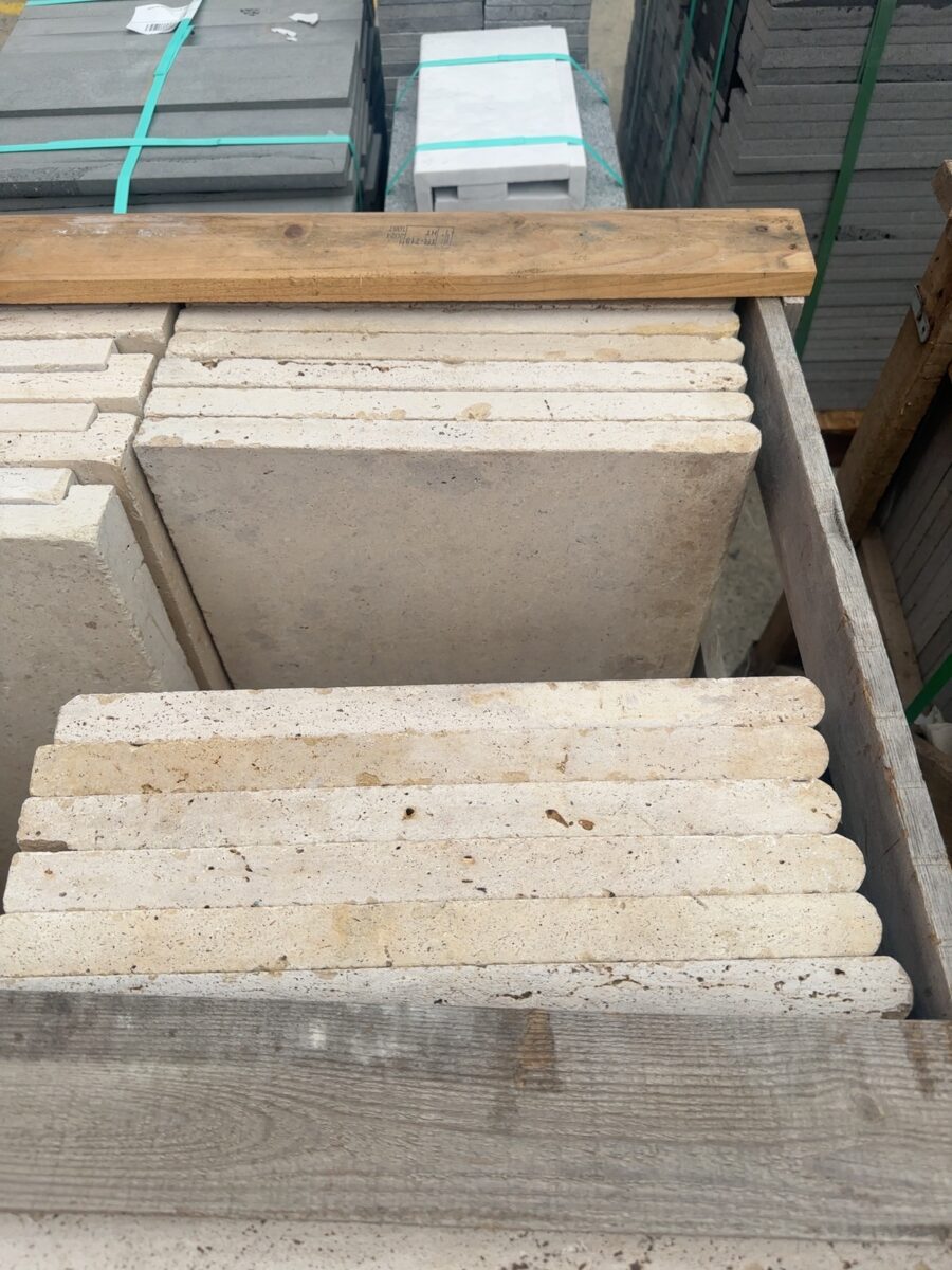 PALLET OF MOCHA TRAVERTINE BULLNOSE PAVERS 600 X 400X 30MM, QTY 30 #10