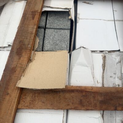 PALLET OF IMPALA GRANITE STIGHT CT COBBLE, 312 X 312 #15