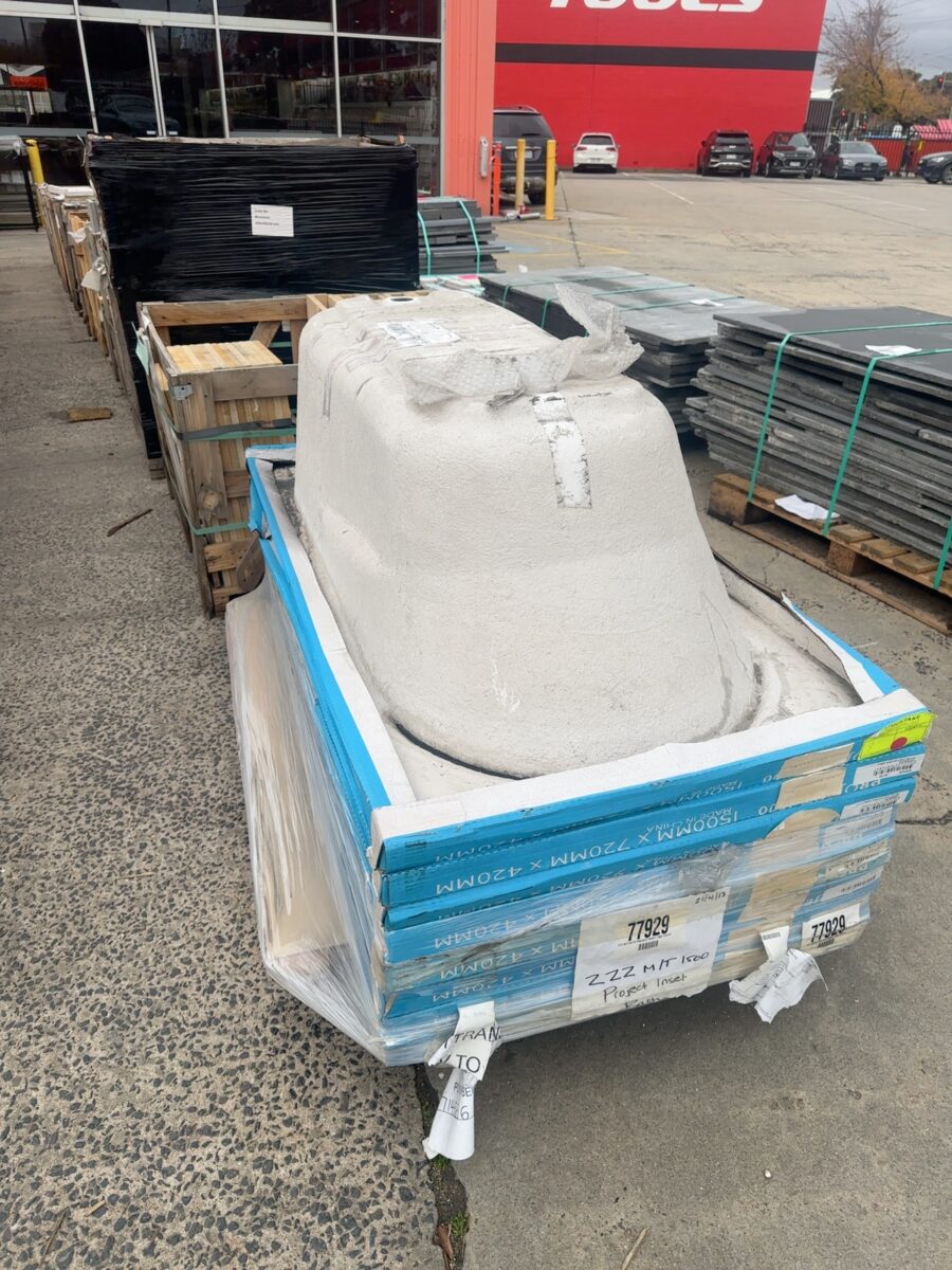 PALLET OF DROP IN BATHS 1500MM