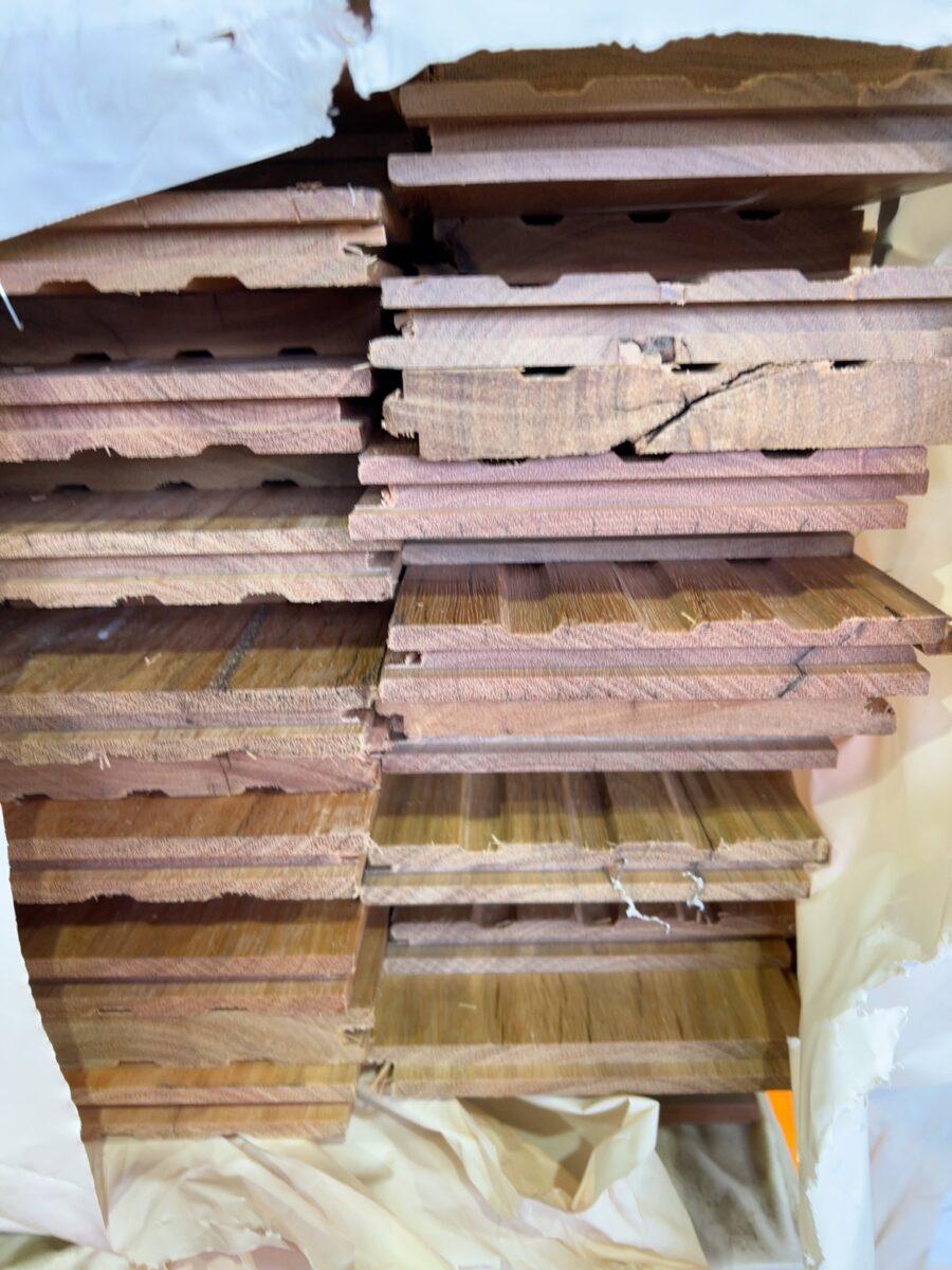 130X19 FEATURE GRADE SPOTTED GUM FLOORING