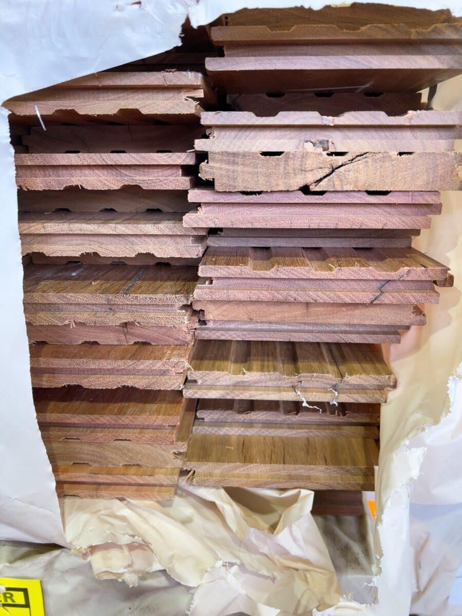 130X19 FEATURE GRADE SPOTTED GUM FLOORING