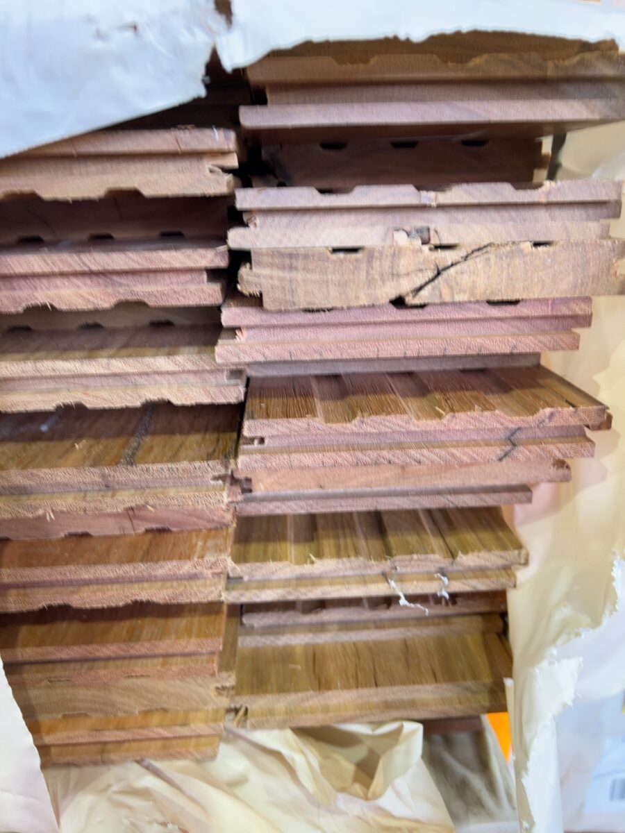 130X19 FEATURE GRADE SPOTTED GUM FLOORING