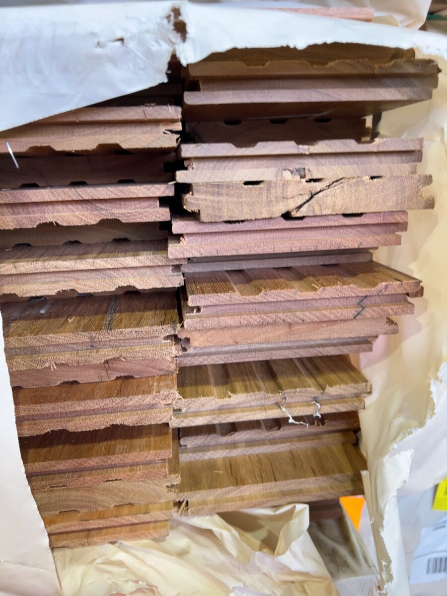 130X19 FEATURE GRADE SPOTTED GUM FLOORING