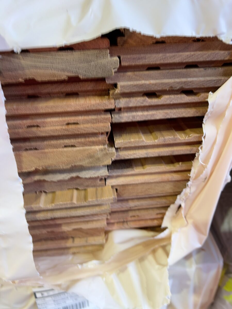 130X19 FEATURE GRADE SPOTTED GUM FLOORING
