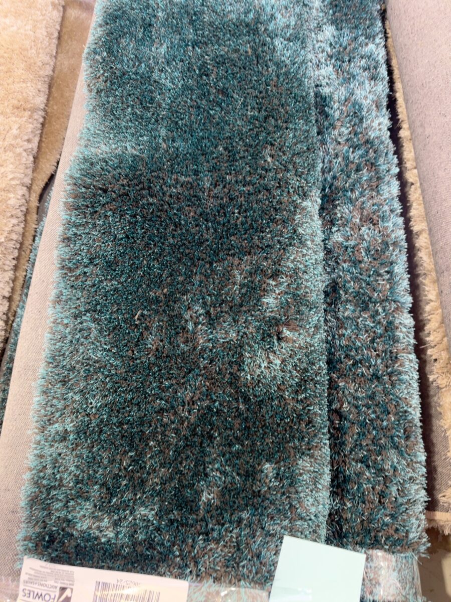 NEW LARGE BLUE RUG LONG PLUSH RUG