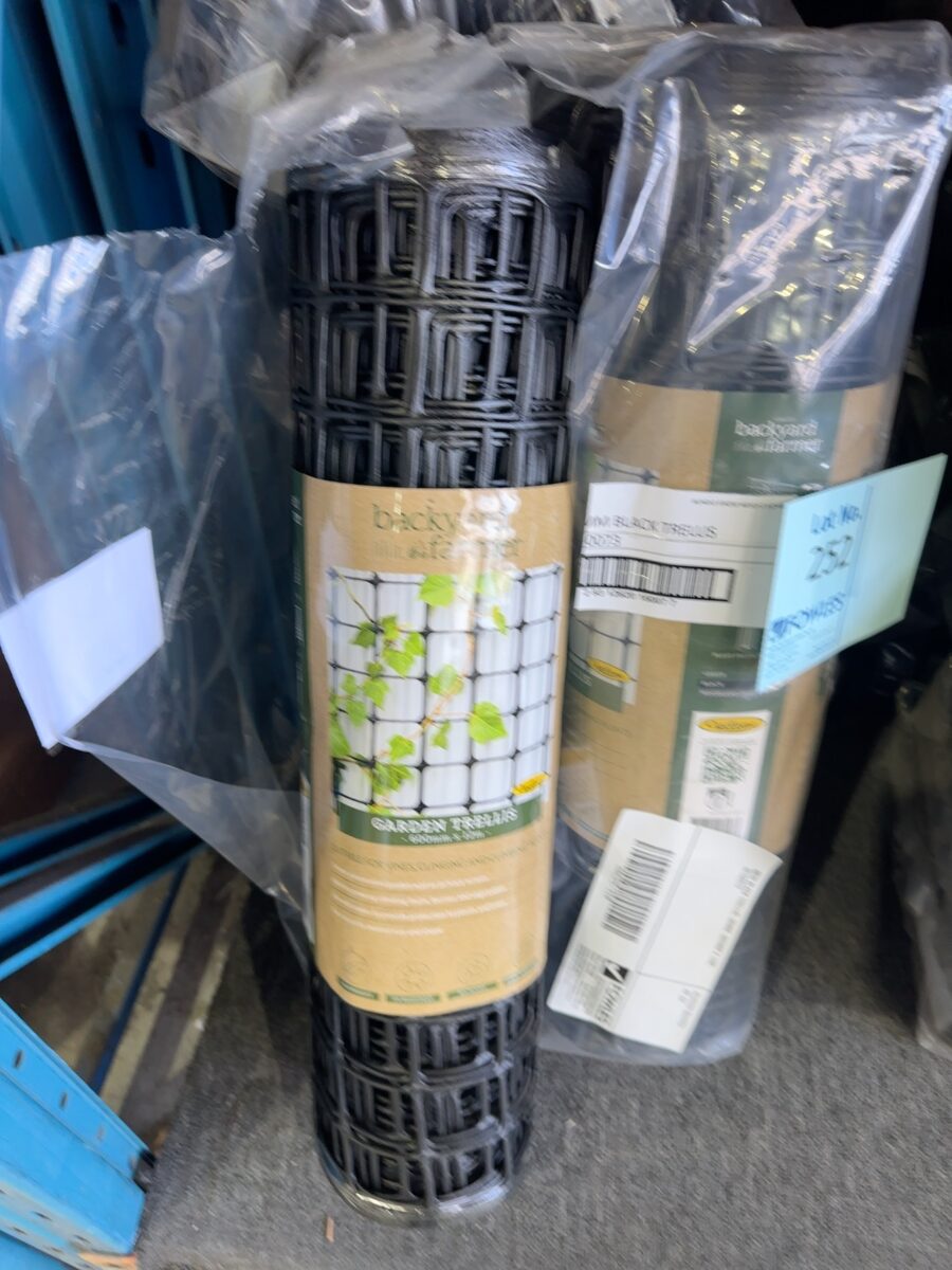 NEW BLACK TRELLIS, 50MM, 600MM X 12M, 10160073