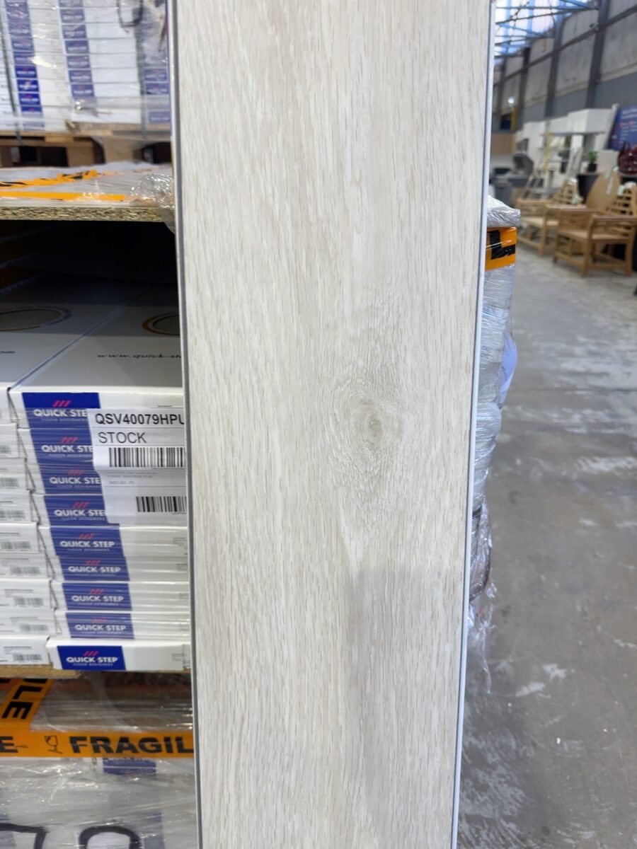 Quick-Step Hybrid Pulse Sea Breeze Oak Light (1.873)