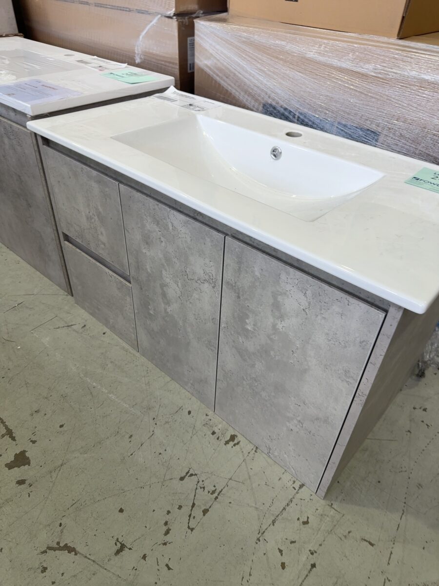 NEW WALL HUNG 900MM VANITY GREY CONCRETE WITH WHITE CERAMIC TOP, MODEL SYWH05-900LA3 & UV31-900H-1TH