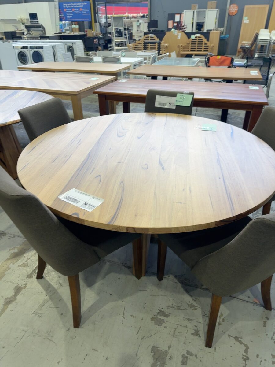 EX DISPLAY BILBAO 1600MM ROUND DINING TABLE, WORMY CHESTNUT, SOLD AS IS