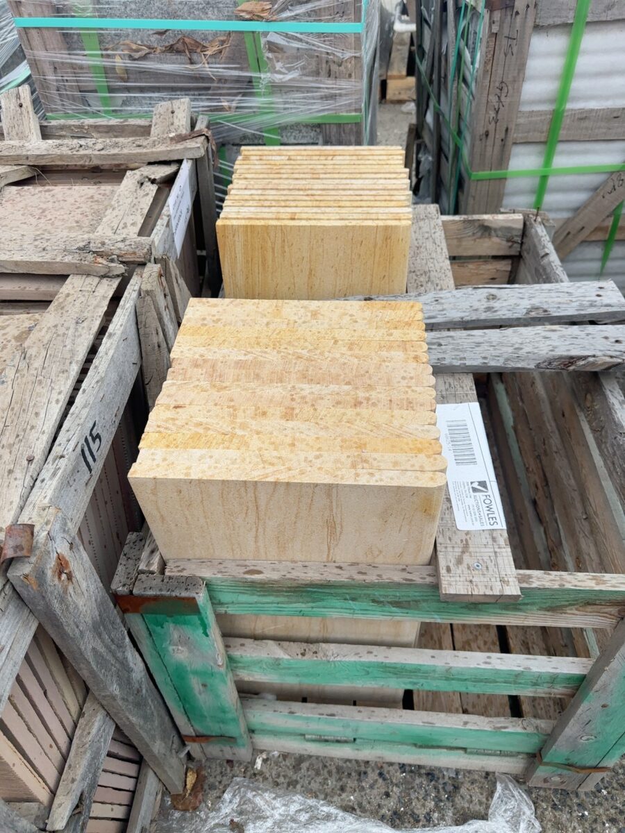 PALLET OF SANDSTONE TILES, 20 PIECES 600X300X20MM #14