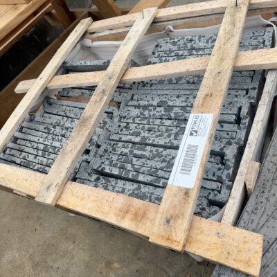 PALLET OF GRANITE EDGING 49 PCS, 600 X 400 X 20/60 #7