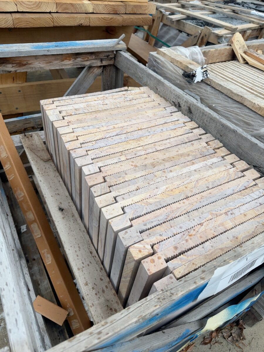PALLET OF SANDSTONE EDGING 49 PCS, 600 X 300 X 20 #9