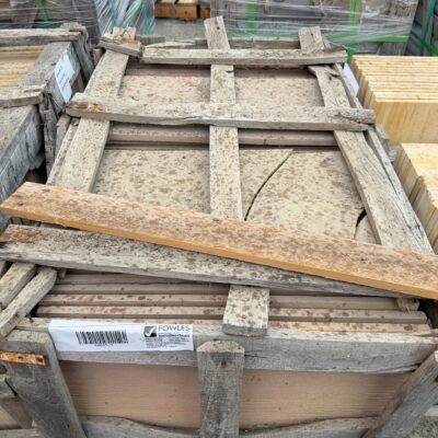 PALLET OF SANDSTONE EDGING 115 PIECES, 600 X 300 X 20 #9