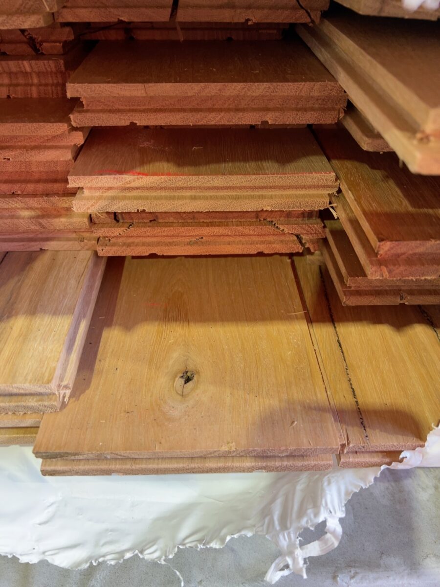 130X19 SPOTTED GUM COVER GRADE FLOORING