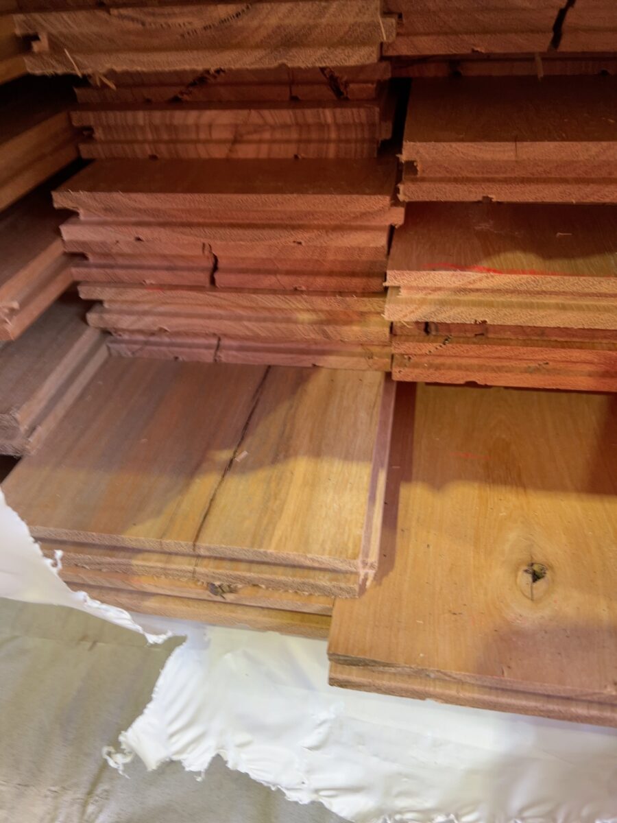 130X19 SPOTTED GUM COVER GRADE FLOORING