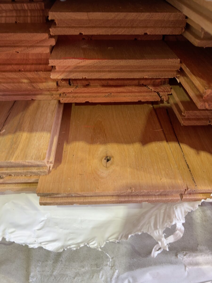 130X19 SPOTTED GUM COVER GRADE FLOORING