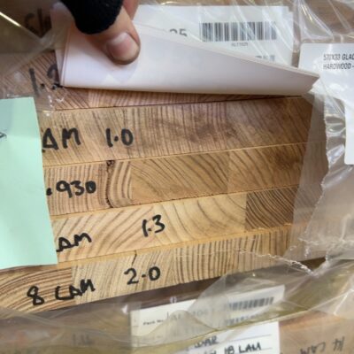570X33 GLACIAL OAK DAR LAM SELECT KD HARDWOOD