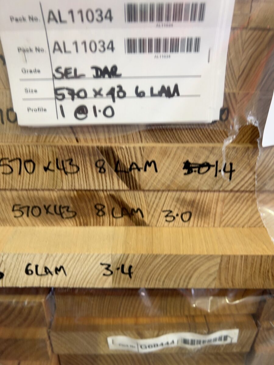 570X43 AUS OAK DAR LAM SELECT KD HARDWOOD-6/2.95