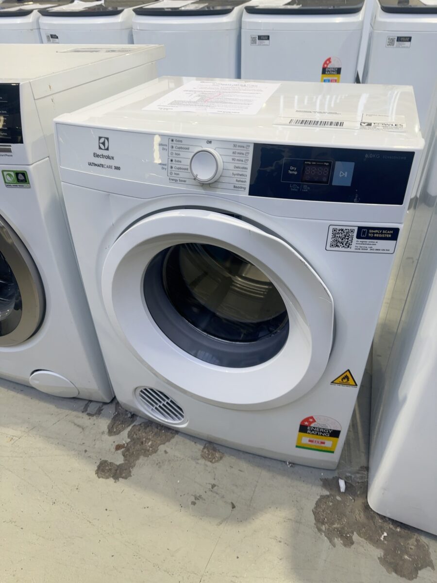 ELECTROLUX VENTED 6KG DRYER EDV605H3WB, 12 MONTH WARRANTY