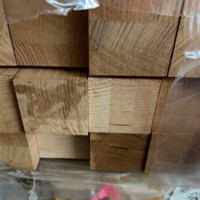 90X90 AUS OAK DAR KD HARDWOOD POSTS