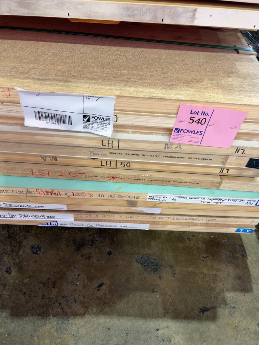 PALLET OF ASST'D DOORS