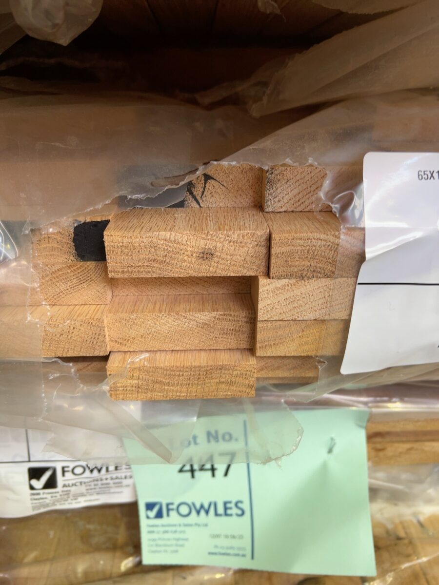 65X19 GLACIAL OAK F/J DAR KD HARDWOOD