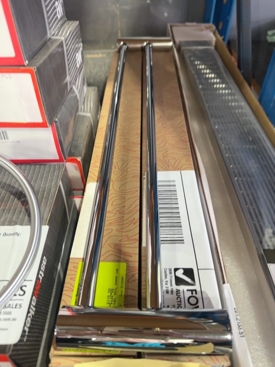 PHOENIX VIVID SLIMLINE 600MM DOUBLE TOWEL RAIL CHROME 111.8110.00