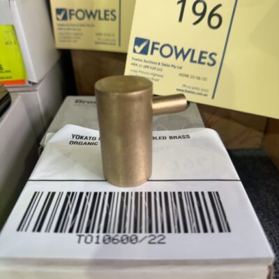 YOKATO ROBE HOOK RUMBLED BRASS ORGANIC 1.9363.00.0.23