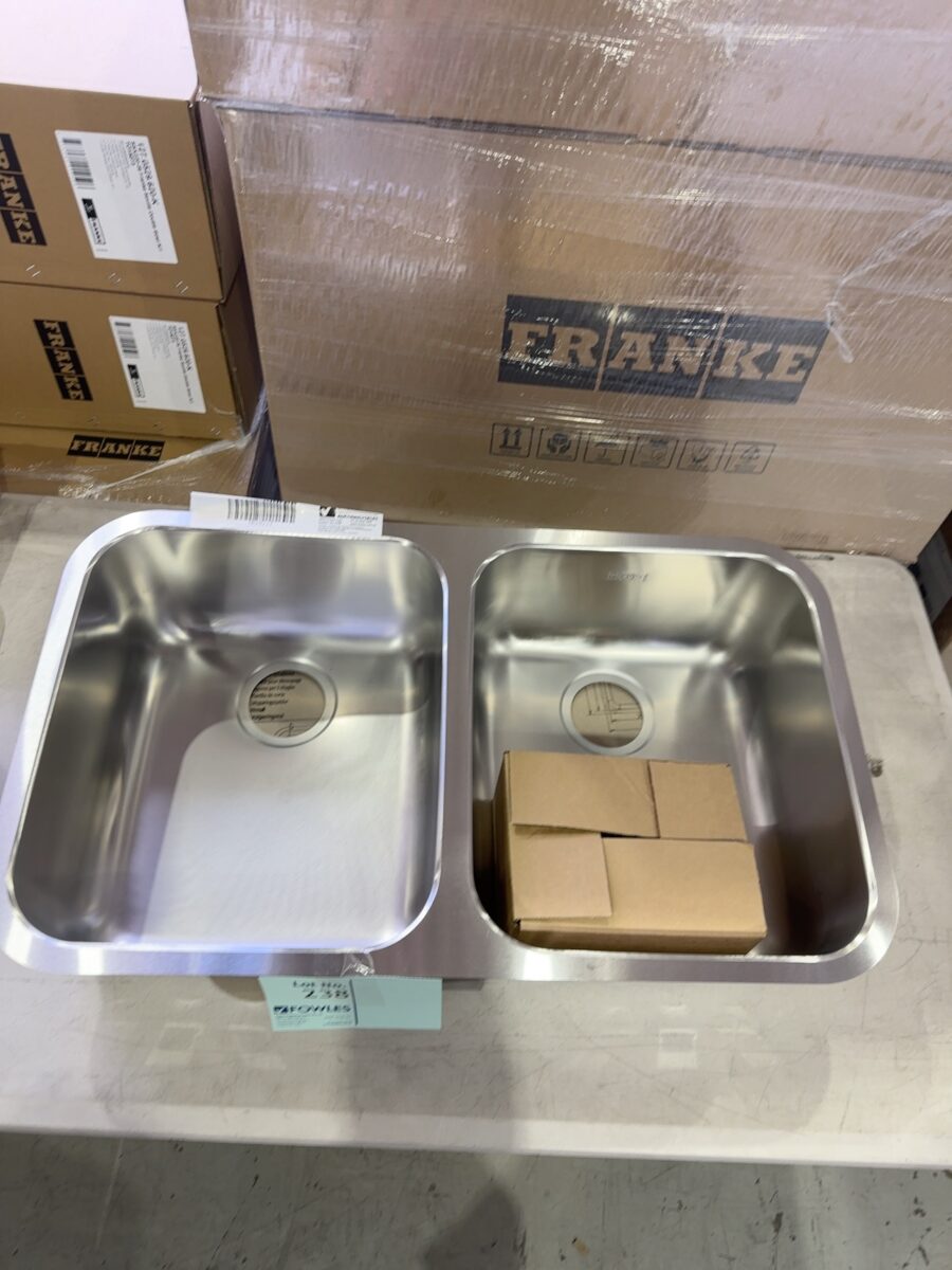 NEW FRANKE SEVILLE DOUBLE BOWL UNDERMOUNT SINK, SSX220-36 RRP$899 WITH WASTES