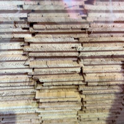 105X19 AUS OAK E/M SHIPLAP CLADDING
