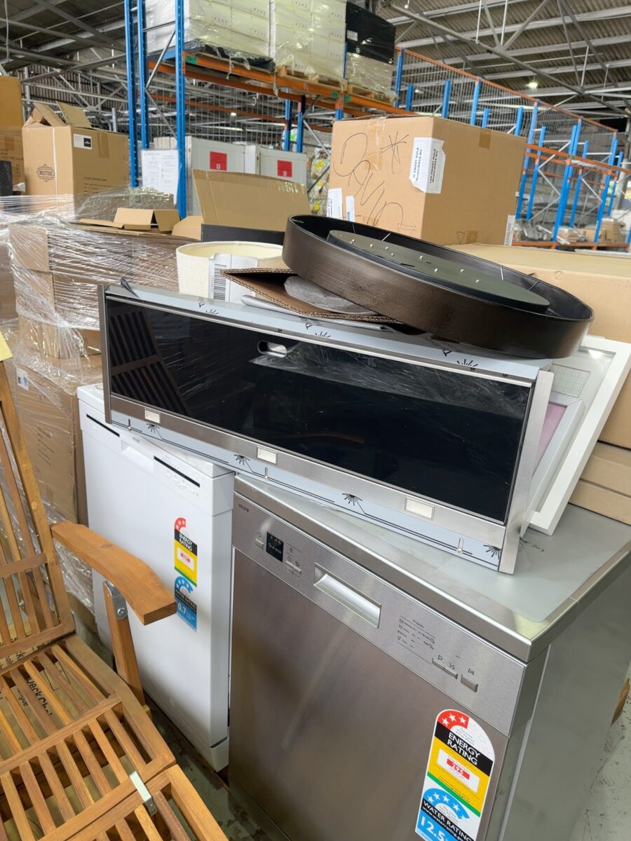 PALLET OF ASSORTED APPLIANCES STOCK UNWORKING OR UNKNOWN, ASSORTED ABANDONED STOCK, SOLD AS IS NO WARRANTY