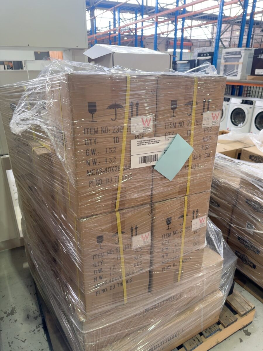 PALLET OF ASSORTED BATHWARE ACCESSORIES INCLUDING WALL SPOUT SETS SHOWER MIXERS - MATTE WHITE STOCK