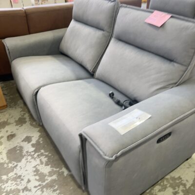 SAMPLE LOUNGE - NEW TORRINO HAMMERHEAD 2 SEATER COUCH WITH ELECTRIC RECLINERS & HEADRESTS, SOLD AS IS