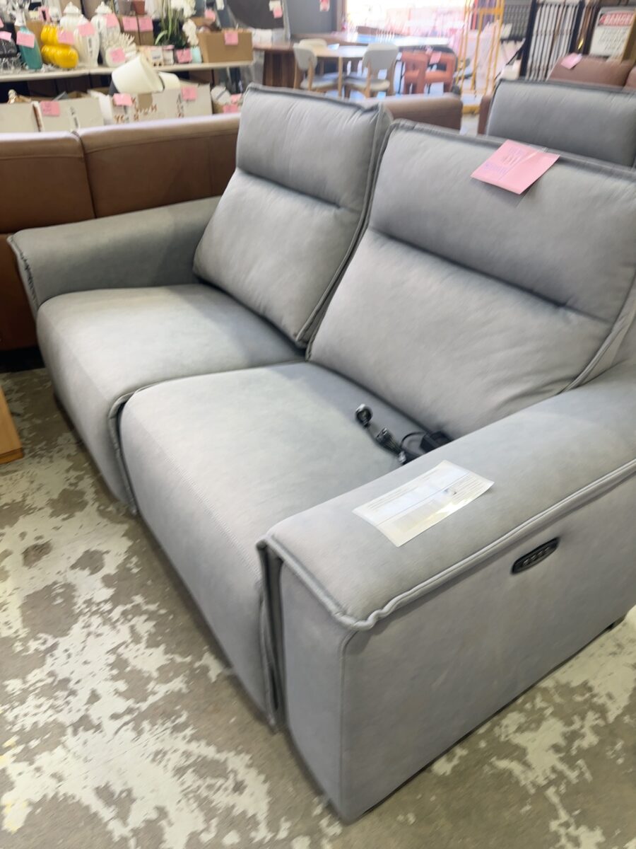 SAMPLE LOUNGE - NEW TORRINO HAMMERHEAD 2 SEATER COUCH WITH ELECTRIC RECLINERS & HEADRESTS, SOLD AS IS