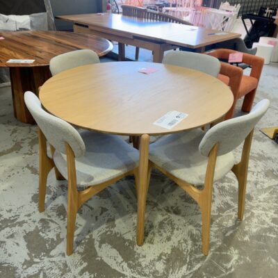 EX DISPLAY ARIES NATURAL OAK ROUND DINING TABLE 1200MM WITH 4 X ARLO NATURAL OAK DINING CHAIRS, SILVER SAGE FABRIC, SOLD AS IS