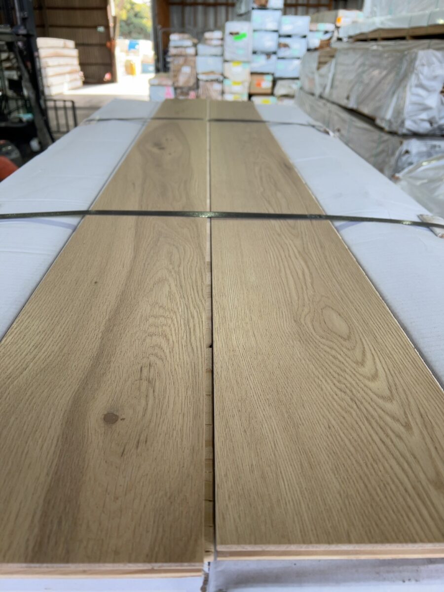 165X14/3MM (1905V20) ENGINEERED FLOORING- (9 PACKS X 2.376 M2)