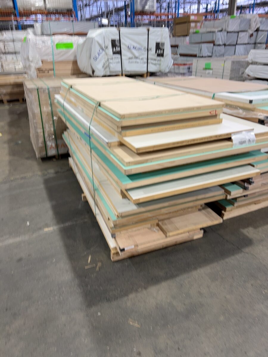 LARGE PALLET OF ASST'D DOORS