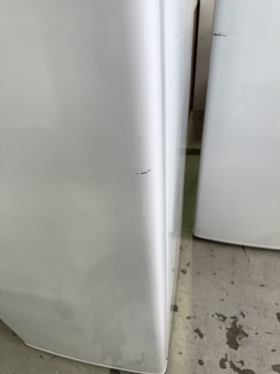 EX DISPLAY HOME - FISHER & PAYKEL VERTICAL SINGLE DOOR FRIDGE, WHITE, SOLD AS IS, NO WARRANTY